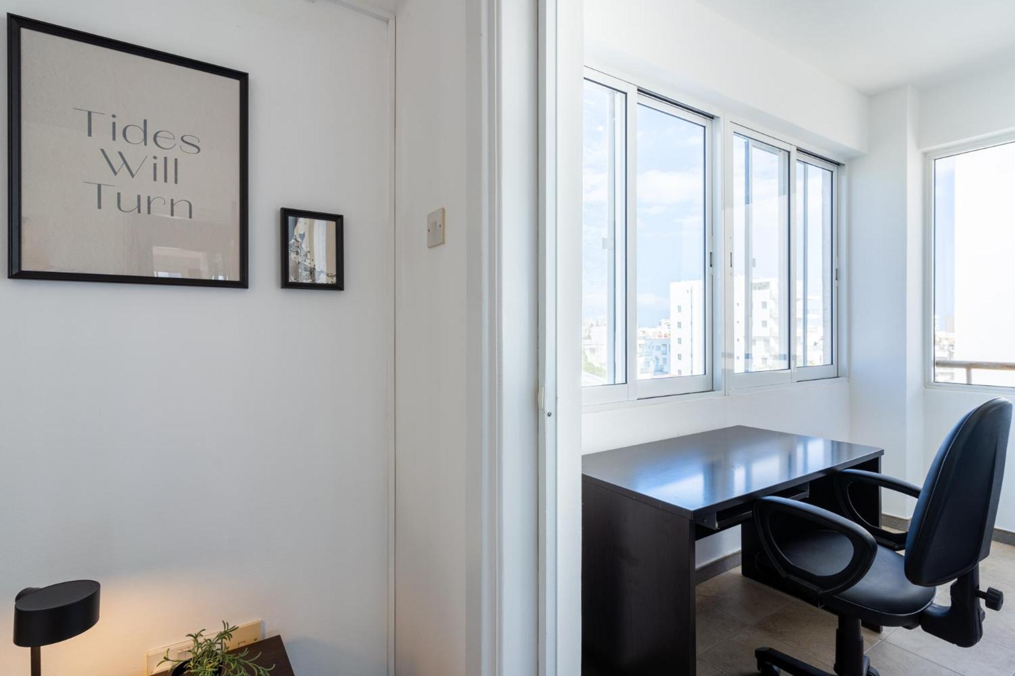 Jayde 2-Bedroom Apartment In Larnaca Exteriér fotografie